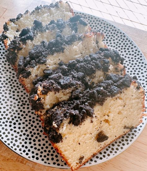 Oreo Pound Cake, Pound Cake Recipe, Vanilla Flavor, Pound Cake Recipes, Vanilla Flavoring, Pound Cake, Cake Recipe, Sour Cream, Oreo