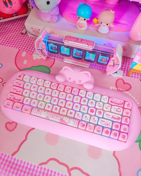 🐱🍓 Yunzii C68 Kitty Pink Keyboard from @yunzii_keyboard ✨ (cute shoots + review ⬇️) 🎀 This is the cutest mechanical keyboard ever, not only is it cute but so functional and of the highest quality. -------------------------- 🛒 Link in bio -------------------------- 📝 Typing on it feels *premium* 🤭. The rounded keycaps are made of a soft material that feels great to use, and the sound of its switches is so poppy! #yunziic68 #yunziikeyboard #keyboard #mechanicalkeyboard #kawaiikeyboard #c... Yunzii Keyboard, Pink Keyboard, Mechanical Keyboard, The Sound, Feeling Great, Soft Material, The Cutest, Keyboard, Link In Bio