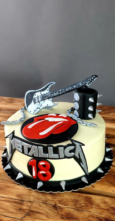 Rock And Roll Themed Cake, Heavy Metal Birthday Cake, Metallica Cake Design, Metallica Birthday Cake, Rockstar Birthday Cake, Crow Cake, Metallica Cake, Rock And Roll Cake, Rockstar Cake