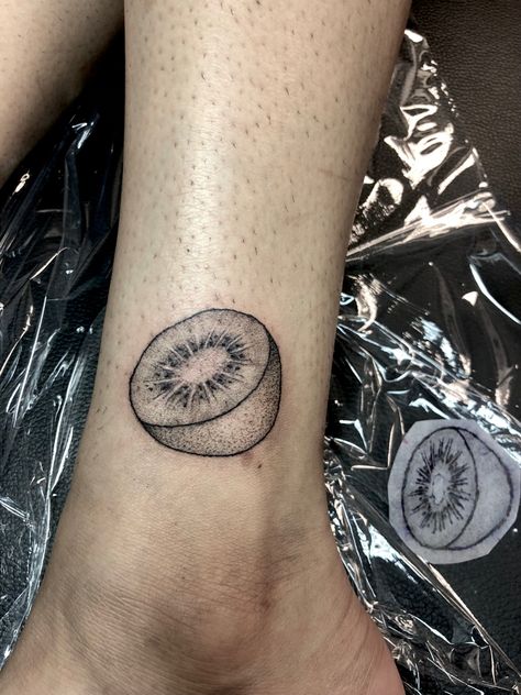 Kiwi tattoo done by Jon Koon at Artistic studio hair and tattoo Singapore Kiwi Fruit Tattoo, Kiwi Tattoo, Fruit Tattoo, Small Finger Tattoos, Studio Tattoo, Dragon Tattoo For Women, Girls Holiday, Piercing Ideas, Art Tattoos