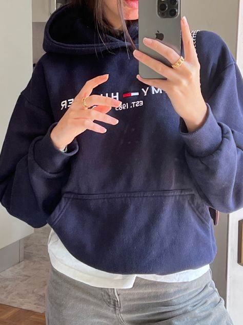 Tommy Hilfiger Hoodie Outfit, Wishlist Christmas, Xmas Wishlist, Money Fashion, Tommy Hilfiger Hoodie, Boy Fits, Tommy Hilfiger Outfit, Hoodie Outfit, Just Girl Things