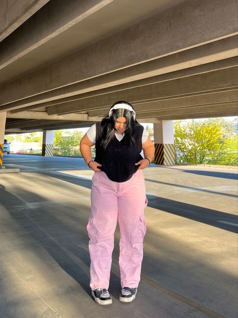 Hip Hop Style Plus Size, Outfit Inspo Large Size, Road Trip Outfit Summer Casual Comfy Plus Size, Baggy Clothes Midsize, Stem Fashion Outfits, Street Wear Plus Size Outfit, Plus Size City Outfits, Plus Size Streetwear Outfits, Outfit Ideas For School Plus Size