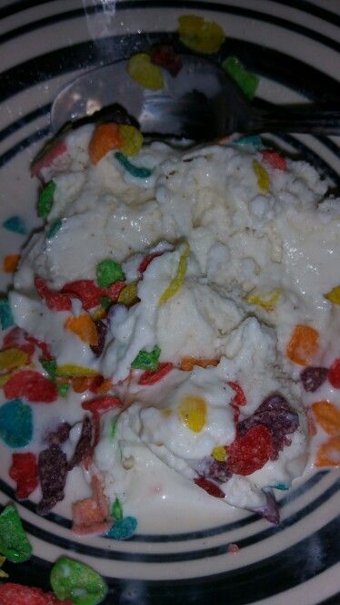 Vanilla Ice Cream topped with Fruity Pebbles Fruity Pebbles, Ice Cream Toppings, Cream Tops, Vanilla Ice, Vanilla Ice Cream, Vanilla, Ice Cream, Snacks, Cream