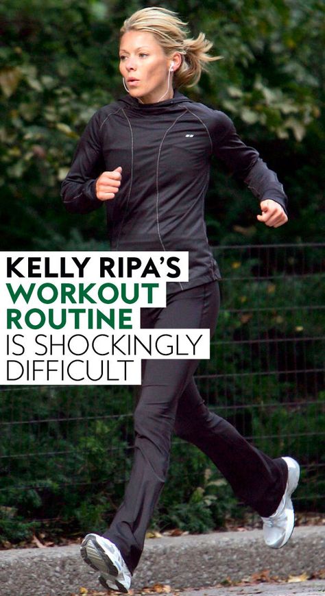 The #workoutroutine #KellyRipa uses happens to be extremely difficult. #ExerciseRoutine #CelebrityFitness #FitnessRoutine #Health | InStyle Kelly Ripa Diet, Kelly Ripa Workout, Celebrity Workout Routine, Athleisure Inspiration, Ripped Workout, Anti Aging Secrets, Kelly Ripa, Celebrity Workout, Toning Workouts