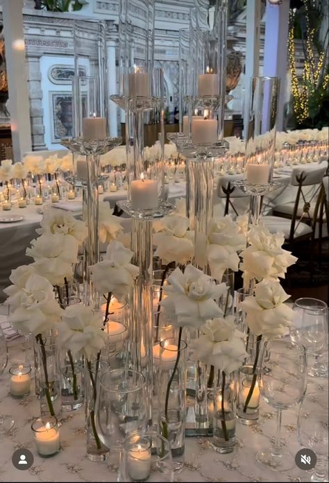 Elegant Centrepiece Wedding, Ponce Floral Design, All White Floral Centerpieces, Florist Inspiration, Dior Wedding, Candelabra Wedding Centerpieces, Cloud Bedroom, Candelabra Wedding, Stem Flowers