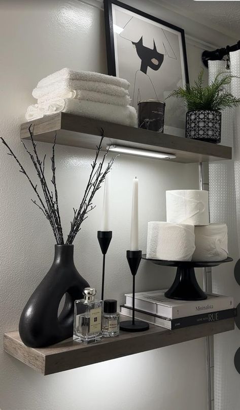 Gold Black Bathroom Decor, Black Grey Bathroom Decor, Black And Gold Bathroom Decor Ideas, White And Black Home Decor, Black White Bathroom Ideas, Bathroom Decor Black And White, Black And White Bathroom Decor, Personal Bathroom, Fun Bathroom Decor