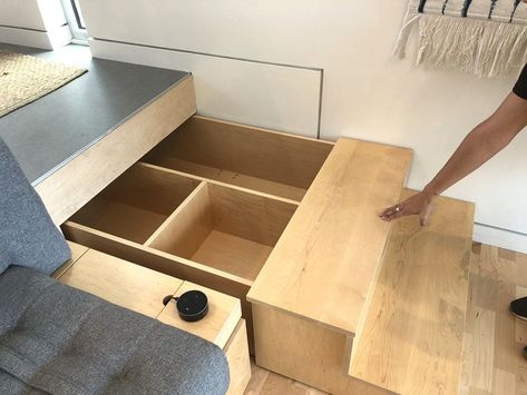 Tiny Home Organization, Minimalist Tiny House, Minimalist Place, Japanese Small House, Alternative Housing, Tiny House Furniture, Tiny House Bedroom, Plywood Design, Tiny House Blog