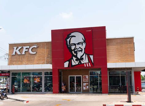 18. KFC Gluten Free Fast Food, Kfc Restaurant, Kfc Recipe, Honey Mustard Dipping Sauce, Mustard Dipping Sauce, Fast Food Menu, Kentucky Fried, Eat This Not That, Strawberry Banana Smoothie