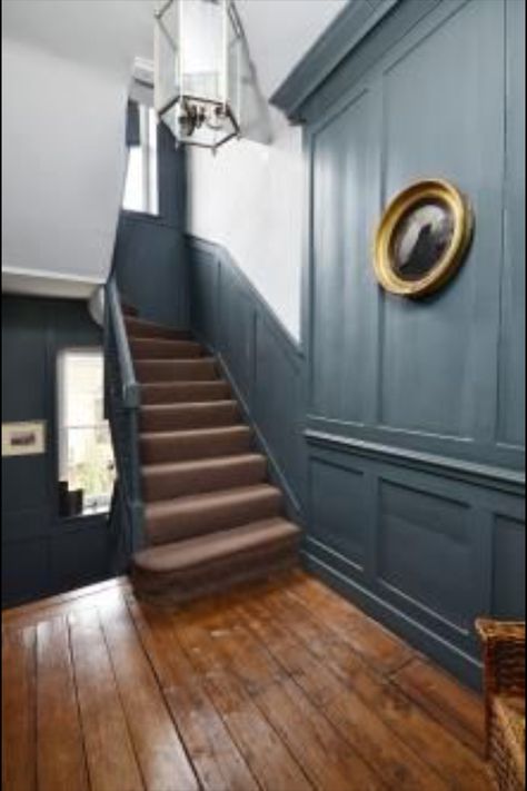 Painted Waistcoating, Green Hallways, Stairs Entrance, Basements Ideas, Ideas For Wallpaper, Contemporary Basement, Victorian Hallway, Hallway Colours, Georgian Interiors