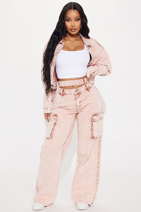 Feminine Streetwear, Performance Outfits, Fashion Nova Outfits, Effortlessly Chic Outfits, Glamour Dress, Beautiful Mermaids, Cropped Denim Jacket, Streetwear Fashion Women, Cute Simple Outfits