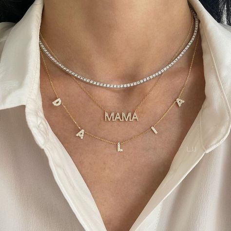 Tennis Necklace Layered, Necklace Name Design, Diamond Chain Necklace, Jewelry Photos, Diamond Tennis Necklace, White Gold Chain, Fake Jewelry, Necklace Layered, Jewelry Lockets