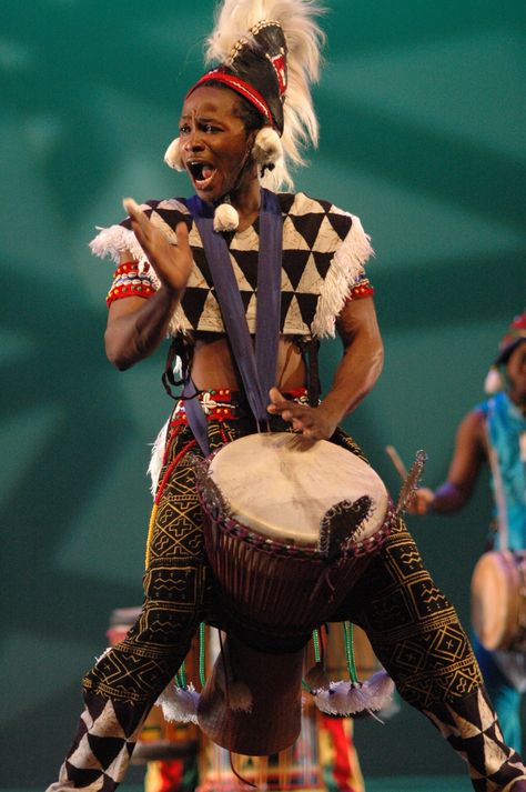 African Culture Traditional, Traditional Drums, African Drummer, African Dancing, African Instruments, Bon Week End Image, Afro Dance, African Drum, Dance Workshop