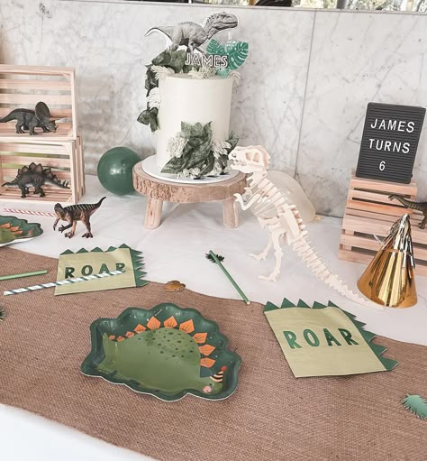 Minimalist Dinosaur Party, Dinosaur Tablescape, Modern Dinosaur Birthday Party, Boho Dinosaur Party, Dinasour Birthday, Dinosaur Birthday Theme, Dino Theme, Dinosaur Themed Birthday Party, Birthday Dinosaur