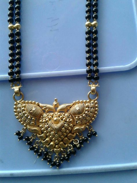 Long Nallapusalu Locket Designs, Black Beads Pendent Design Gold, Nallapusalu Locket Designs Gold, Nalla Pusalu Designs Latest Long, Black Beads Earrings Indian Gold, Long Black Beads Mangalsutra Designs, Long Nallapusalu, Nallapusalu Designs Gold Long, Pretty Gold Necklaces