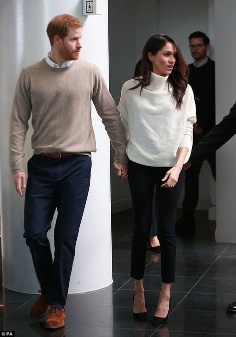 Harry showed off his pride as a fiancé, walking slightly ahead of her as they held hands ... Estilo Meghan Markle, Meghan Markle Outfits, The Suits, Prins Harry, Princess Meghan, Prince Harry And Megan, Kate And Meghan, Prinz Harry, Meghan Markle Style