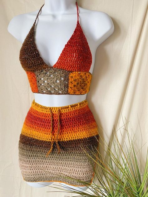 Crochet Coordinates, Crochet Skirt Outfit, Easy Diy Fashion, Diy Fashion Trends, Beachy Outfits, Crochet Knit Stitches, Crochet Clothing And Accessories, Crochet Inspo, Crochet Clothing