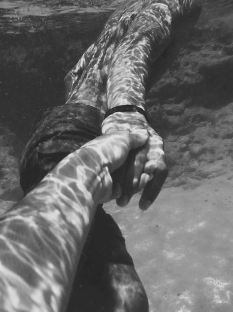 .. . Bohol, Inspiration Instagram, Under Water, Cute Relationship Goals, Underwater Photography, All You Need Is Love, Photo Instagram, Shadowhunters, Summer Of Love