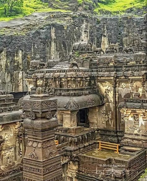 Elora Caves, Kailasa Temple Ellora, Kailash Temple, Amazing Places In India, Kailasa Temple, Ellora Caves, Ancient Indian Art, Elephant Images, Famous Sculptures