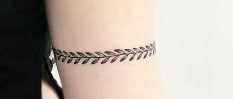 Hand Band Tattoo Design For Women, Tattoo 2023, Birthday Tattoo, Tattoo Leg, Band Tattoo Designs, Blackout Tattoo, Spine Tattoos For Women, Arm Band Tattoo, Tattoo Women