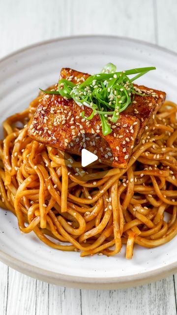 CHERIE on Instagram: "Sesame Miso Noodles 🥢 Welcome to episode 3 of ✨noods✨, today we're making these 10 minute easy and umami packed noodles! They're the perfect base for adding your choice of protein and veggies onto for a quick and delicious meal. Let's go!!   Serves: 2  Prep: 5 min Cook: 5 min   Ingredients:  2 servings noodles of choice (I'd recommend thick wheat noodles)  1 tbsp white miso paste 1 tbsp sesame paste or peanut butter if you want a creamier sauce (optional) 1 tbsp sesame oil 2 tsp soy sauce  Splash of dark soy (optional, for colour)  2 tsp maple syrup or sugar of choice 1/2 tsp grated ginger 1/2 tsp minced garlic  Garnish Green onion Sesame seeds   Method: 1. Cook your noodles according to packet instructions. Reserve a few tbsp of the cooking water then drain and set Miso Noodles, White Miso Paste, Sesame Paste, Wheat Noodles, Miso Paste, White Miso, Green Onion, Healthy Dinners, Creamy Sauce