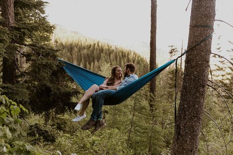 Hike Engagement, Camping Photoshoot, Camping Couples, Hammock Photos, Forest Engagement Photos, Adventure Engagement Photos, Adventurous Elopement, Camping Photo, Adventurous Couple