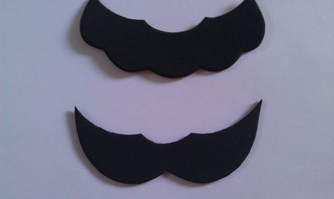 Luigi & Mario mustaches Luigi Mustache, Mario Mustache, Mustache Party Favors, Nintendo Party, Fake Mustache, Fake Mustaches, Mustache Party, Mario Birthday, Mario Party