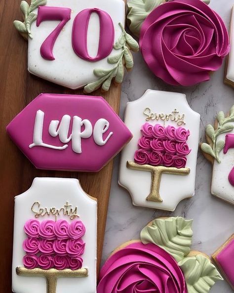 Elegant Decorated Cookies, Elegant Cookies, No Bake Sugar Cookies, Happy Birthday Cookie, Cookies Theme, Cookie Decorating Party, Sugar Cookie Royal Icing, Cookie Cake Birthday, Sugar Cookie Designs