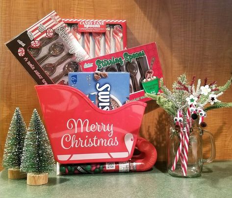 Sleigh Gift Basket Christmas, Sleigh Gift Basket, Brr Basket, Gift Basket Christmas, Christmas Candy Gifts, Winter Gift Ideas, Mom Ideas, Santa's Sleigh, Christmas Baskets