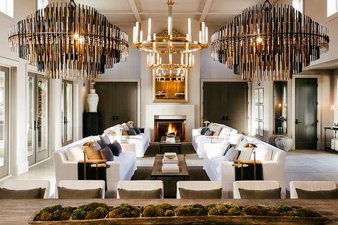 Restoration Hardware CEO's Napa Valley House Restoration Hardware Living Room, Restauration Hardware, Restoration Hardware Lighting, Diy Esstisch, Interior Light Fixtures, Restoration Hardware Home, Rh Modern, Modul Sofa, Interior Modern