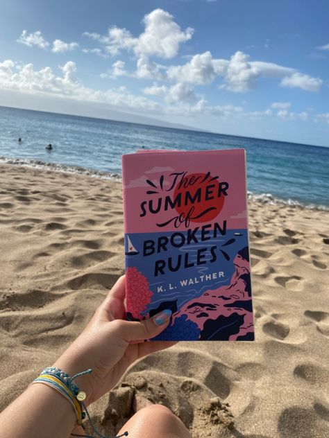 Books Summer, The Summer Of Broken Rules, The Summer Of Broken Rules Book, Feel Good Books, Beach Books, Bookstagram Inspiration, Summer Books, English Book, Beach Reading