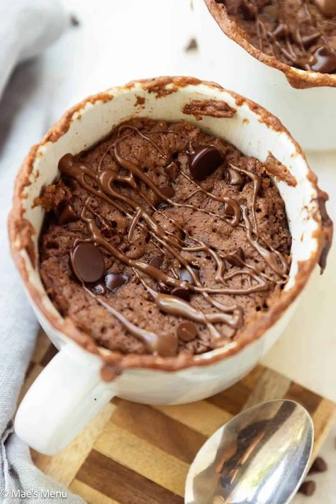 These protein mug cakes are my favorite way to add nutrition and protein to my diet. They have 20 grams of protein per mug cake and taste like chocolate cake, making them one of my favorite high protein desserts! Best of all, they are made with 5 ingredients in less than 5 steps, thanks to Kodiak pancake mix! Pin this recipe and try this healthy mug cake recipe today! #mugcake #proteinmugcake #highprotein #highproteindesserts #healthymugcake #kodiakcakes #kodiakpancakemixrecipes Kodiak Mug Cake, Mug Cake Protein Powder, Chocolate Cake Making, Healthy Mug Cake, Kodiak Pancakes, 20 Grams Of Protein, Mug Cake Healthy, Protein Mug Cakes, Protein Pancake Mix