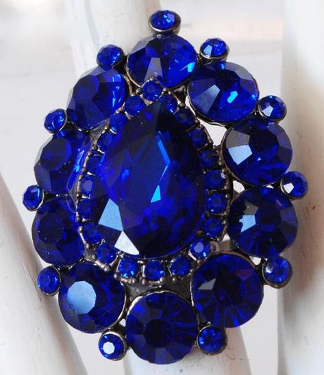 Blue stone ring