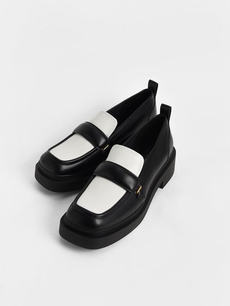 Black Two-Tone Platform Penny Loafers Online Shopping Shoes, Toes Designs, Quick Outfits, Shop Shoes, Charles Keith, Shoes Shop, Formal Looks, Toe Designs, Penny Loafers