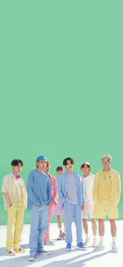 Bts Dynamite Wallpaper, Dynamite Wallpaper, Bangtan Wallpapers, Bts Airport, Bts Dynamite, Screen Wallpapers, Bts Backgrounds, Bts Ot7, Bts Aesthetic Wallpaper For Phone