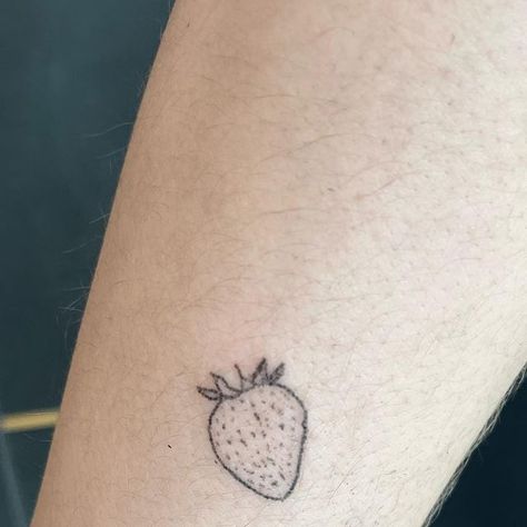 Handpoked Tattoos on Instagram: "Mini strawberry 🍓❤️ . . . @elbowlettuce @handpoke.master_class #handpokedtattoo #austintattoo #atxtattoo #fruittattoo #stickandpoke #stickandpoketattoos #handpoke" Strawberry Stick N Poke, Strawberry Stick And Poke, Austin Tattoo, Strawberry Tattoo, Fruit Tattoo, Stick N Poke, Handpoke Tattoo, Stick N Poke Tattoo, Hand Poked Tattoo