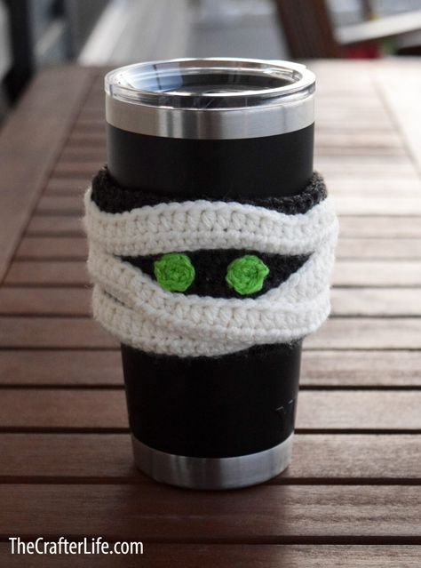 Halloween Coffee Cozy Crochet Pattern, Crochet Halloween Cup Cozy Free Pattern, Halloween Cup Cozy, Easy Amigurumi Free Pattern, Crochet Seasonal, Cup Sleeve Pattern, Crochet Cozies, Coffee Crochet, Happy Holloween