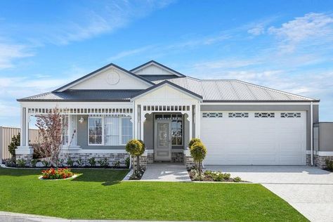 Fretwork Verandah, Herringbone Splashback, Marble Herringbone, Australian Country, Interior Color Schemes, Gorgeous Houses, Country Homes, Theatre Room, Mountain Retreat