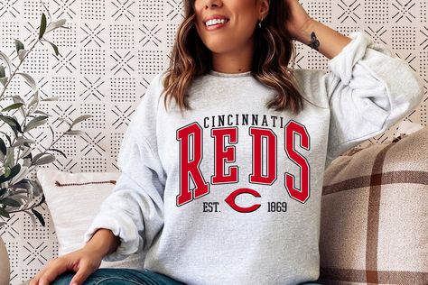 Hockey Sweater, College Sweater, Hockey Sweatshirts, Basketball Sweatshirts, Red Crewneck, Hockey Shirts, Coachella Valley, Fan Shirts, Sweatshirt Vintage