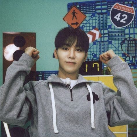 Seungkwan Polaroid, Seungkwan Icon, Seventeen Seungkwan, Bias Wrecker, Kpop Idol, Seventeen