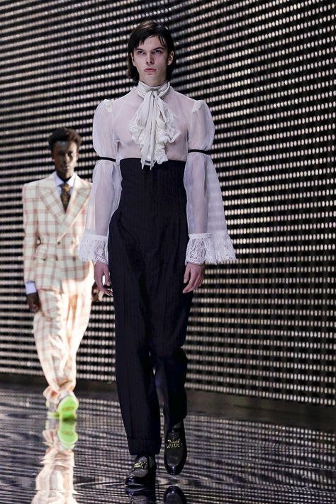 Unisex Fashion Gender Neutral, Fashion Gender Neutral, Gender Neutral Outfits, Non Binary Gender, Equality Pride, Gender Neutral Fashion, Gucci Runway, Pride Quotes, Gender Fluid Fashion