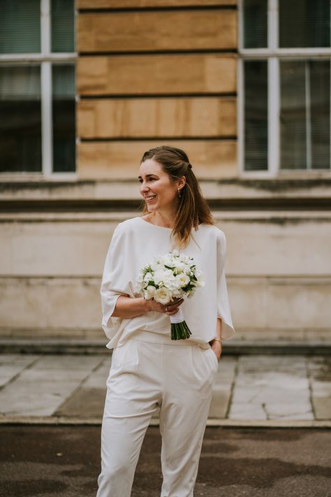 Katie showed up elegant as ever in her alternative wedding outfit for her intimate registry office wedding. Take a look at this guide for planning a small wedding ceremony at a registry office in London. Image captured by Micaela Karina Photography, a wedding photographer based in the UK Woman Wedding Suit, Registry Office Wedding Outfit, Civil Ceremony Outfit, Alternative Wedding Outfit, Registry Office Wedding Dress, Suit Alternative, Women Wedding Suit, Townhall Wedding, Wedding Suit Women