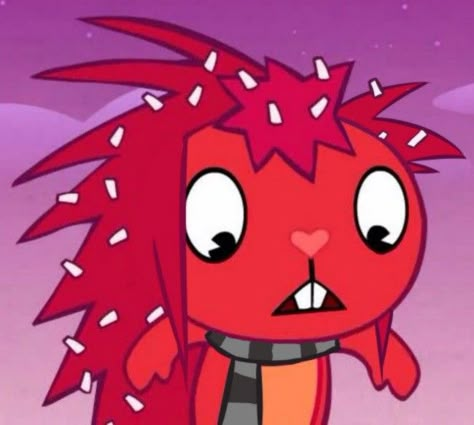 Flaky Happy Tree Friends, Happy Tree Friends Pfp, Happy Tree Friends Flaky, Htf Flaky, Happy 3 Friends, Apple Board, Flaky Htf, Aries Birthday, Happy Tree