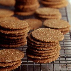 Gingersnaps from Saveur http://www.saveur.com/gallery/Thanksgiving-Cookies?cmpid=enews110612=020=4886702=MTc3NTg2OTEzOTgS1=294212354=Mjk0MjEyMzU0S0# Spicy Cookies, Ginger Snaps Recipe, Thanksgiving Cookies, Ginger Snap Cookies, Ginger Cookies, Crumpets, Biscuit Cookies, Tea Cakes, Cookie Desserts