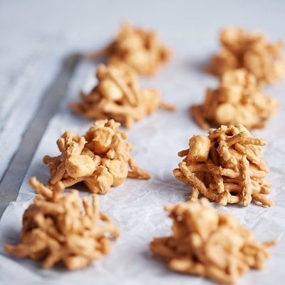 Butterscotch Haystacks, Haystacks Recipe, Peanut Butter Marshmallow, Chow Mein Noodles, Tropical Smoothie, Chow Mein, Creamy Peanut Butter, Holiday Baking, Candy Recipes