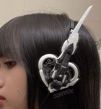 Mecha Aesthetic Outfit, Mecha Headpiece, Futuristic Earpiece, Future Core Fashion, Cyberspace Outfit, Tech Core Outfits, Cybercore Aesthetic Clothes, Cyberpunk Accessories Future Fashion, Cybercore Outfit Ideas