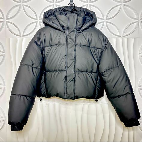 Zara Nwt Crop Puffer Jacket W Hood Zara Winter Coat, Zara Puffer Jacket, Crop Puffer Jacket, Zara Puffer, Zara Winter, Jacket 2022, Leather Puffer Jacket, Zara Basics, Long Puffer Jacket