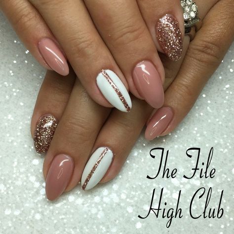 White And Rose Gold Glitter Nails, Rose Gold And White Nails Acrylic, Nails With Rose Gold Dress, Rose Gold Design Nails, Rose Gold And White Nails Design, Rose Gold White Nails, Rise Gold Nails, Pink And Gold Nail Designs Classy, Nails To Match Rose Gold Dress