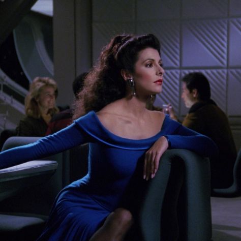 Marina Sirtis Star Trek, Star Trek Fashion, Alien Romance, Deanna Troi, Marina Sirtis, Star Trek Cast, Jeri Ryan, Black Indians, Star Trek Cosplay