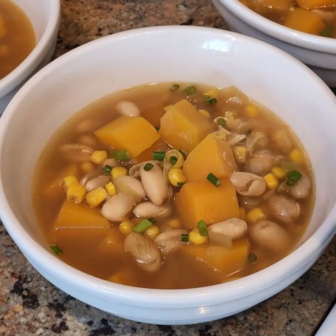 Three Sisters Soup Three Sisters Soup, Plant Diet, Zone Recipes, Blue Zone, Vegan Main Dishes, Thanksgiving Food, Crock Pot Soup, Three Sisters, Vegetarian Recipes Easy