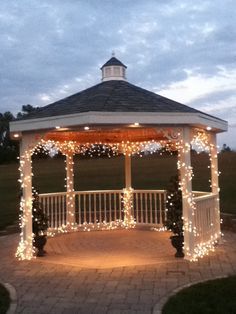 gazebo with twinkle lights Wedding Gazebo Lights, Outside Gazebo Wedding Ideas, Pergola Proposal Ideas, Gazebo Decorating Ideas Proposal, Backyard Gazebo Wedding, Proposal Ideas Gazebo, Gazebo Lights Ideas, Christmas Gazebo Decor, Gazebo Engagement Ideas